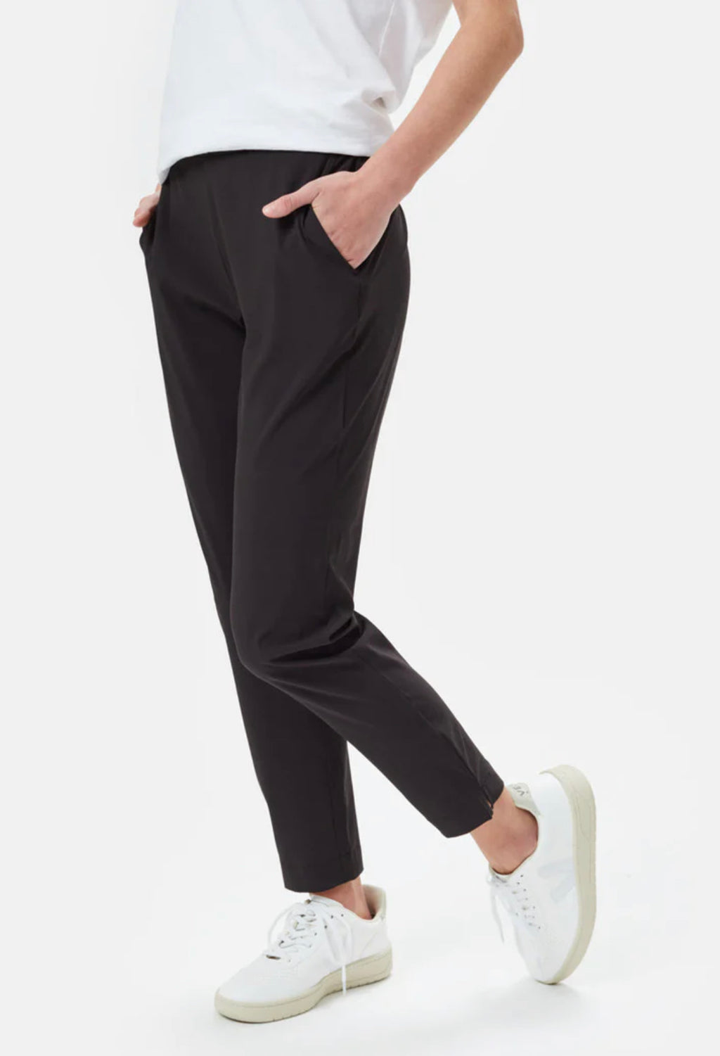 InMotion Lightweight Pant – Distractions Clothing