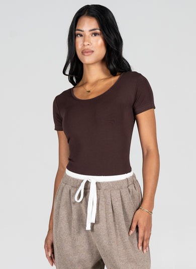 bamboo scoop neck tee brown c'est moi