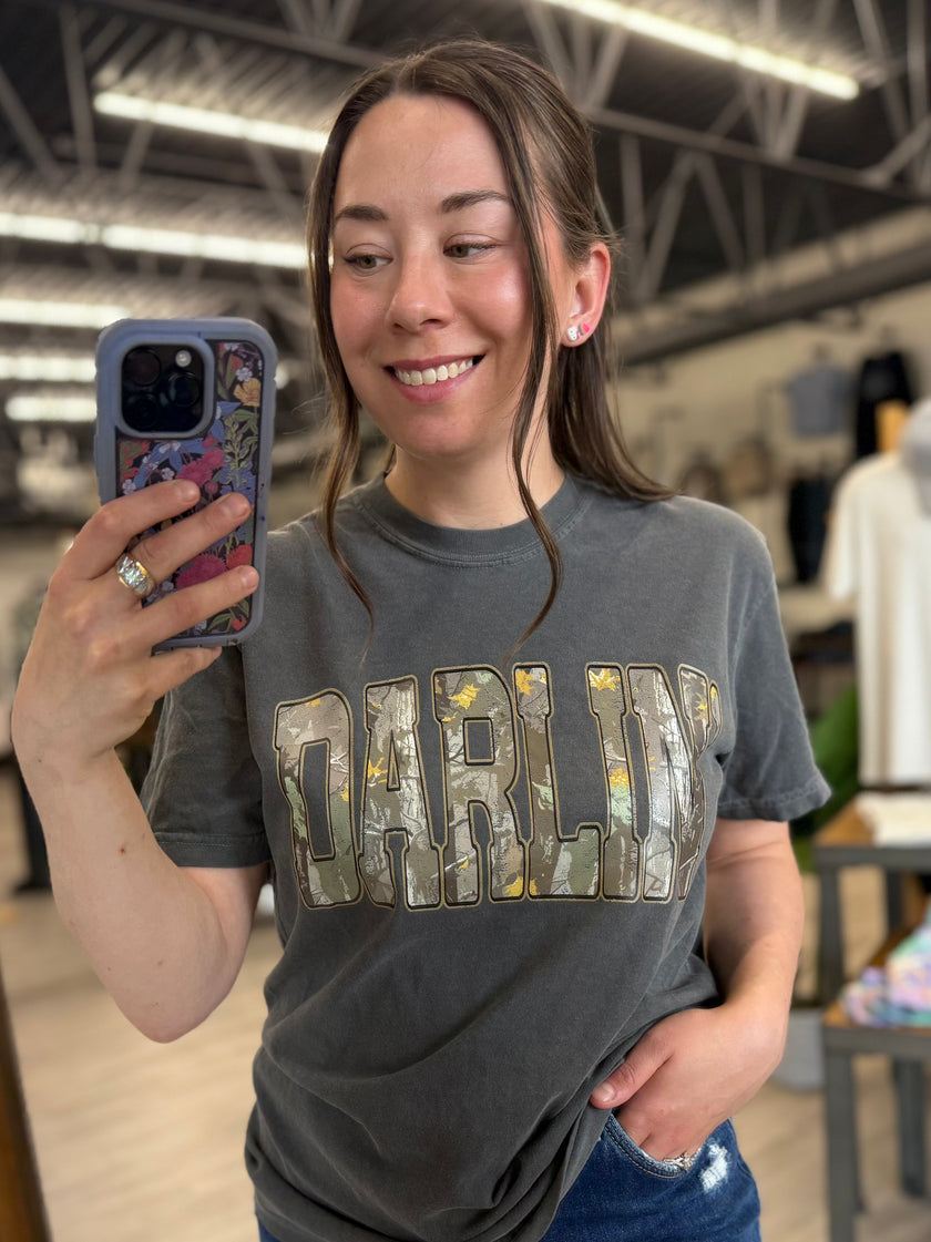 Darlin' Tee