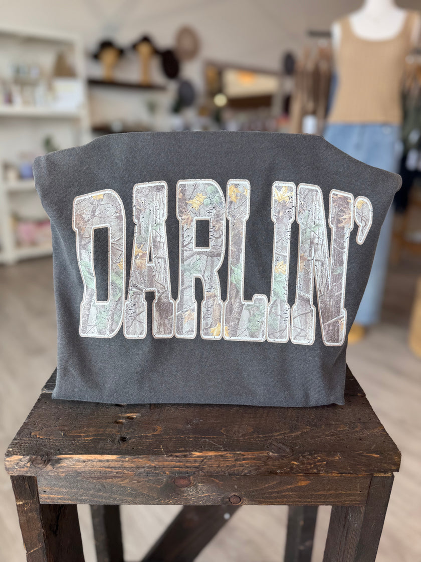 Darlin' Tee