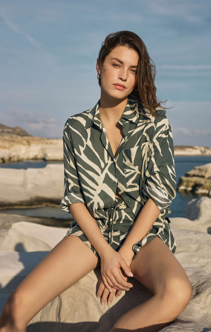 Palm Button Up