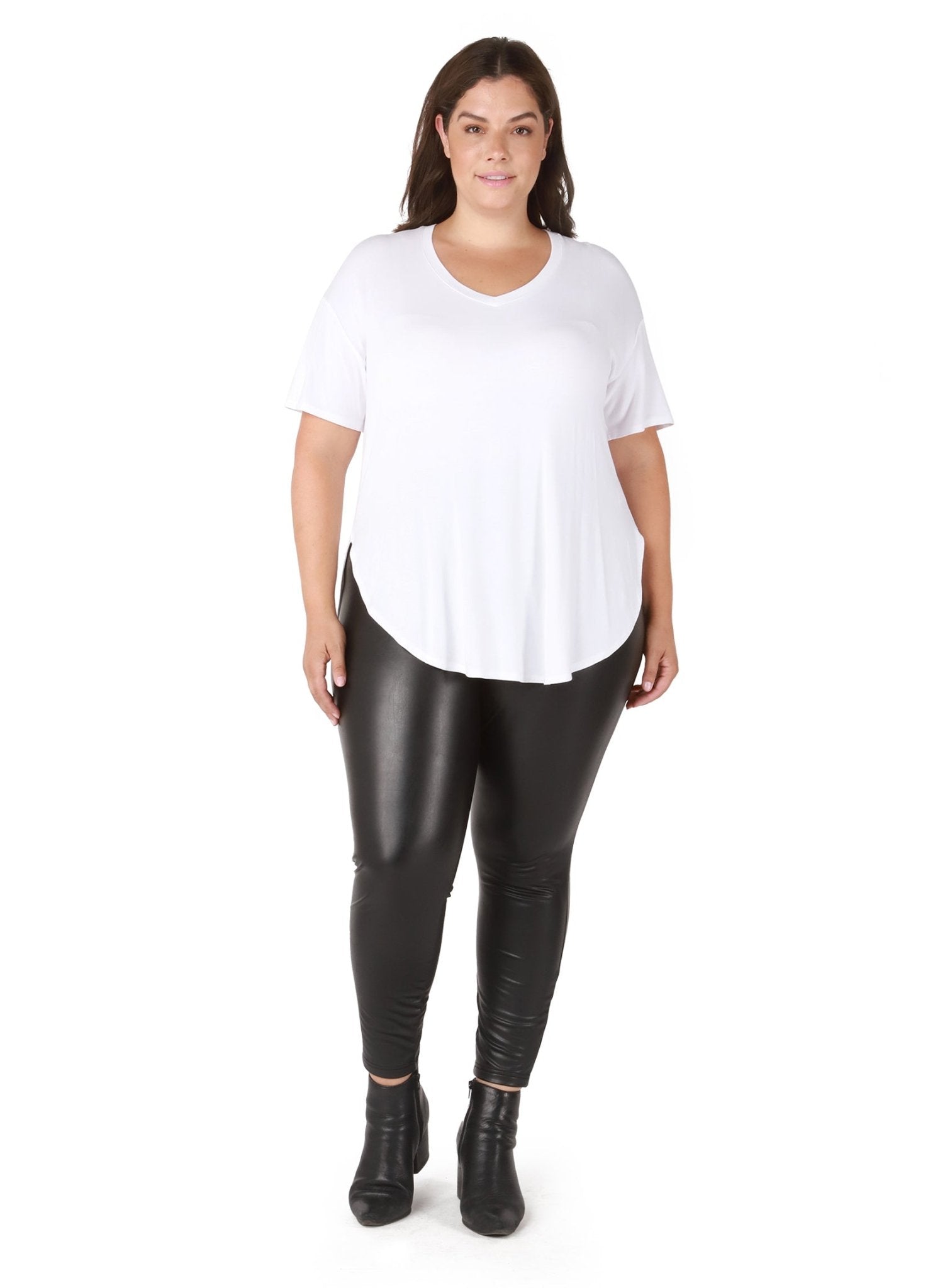Curvy Round Hem Tee - Distractions Clothing