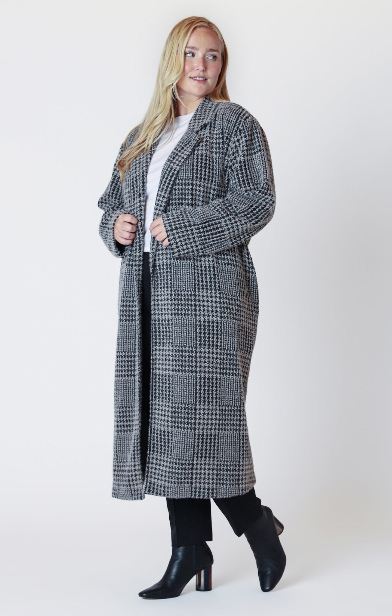 Dakota Curvy Plaid Coat - Distractions Clothing