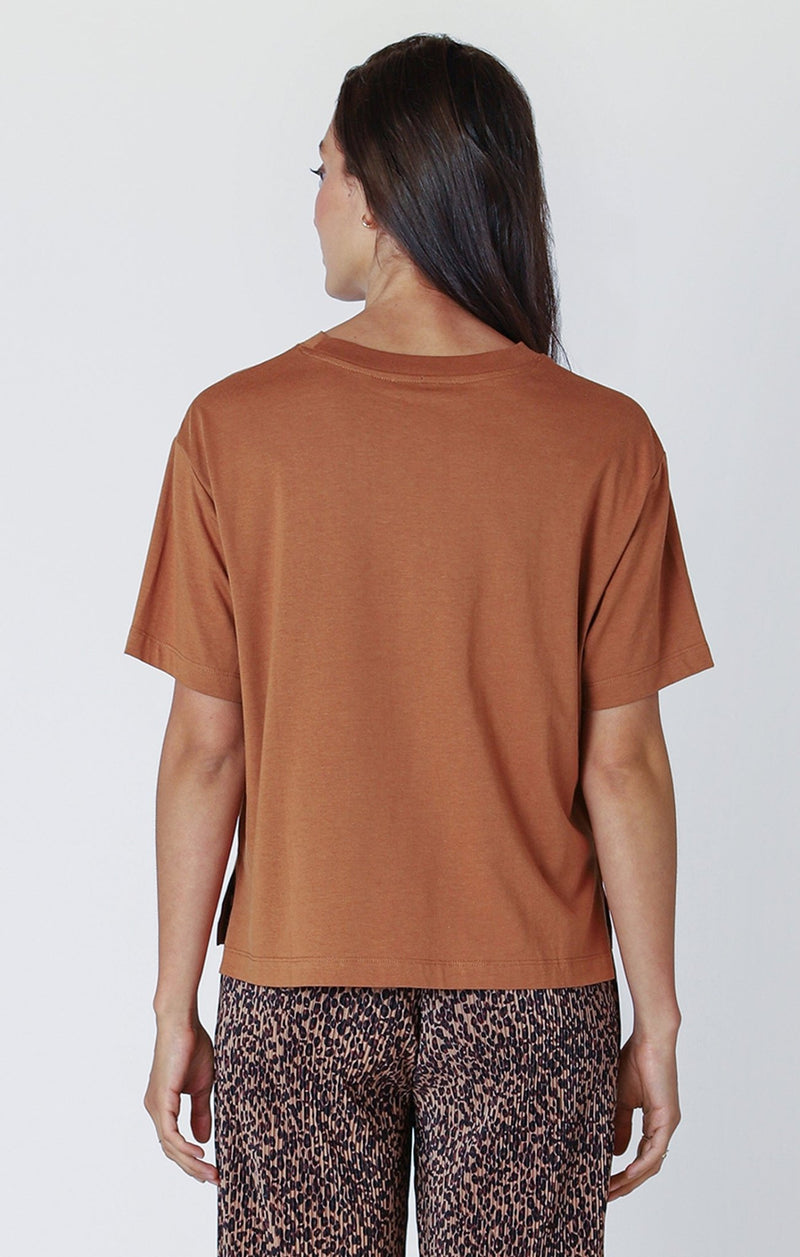 Everly Essential Tee - Distractions Clothing
