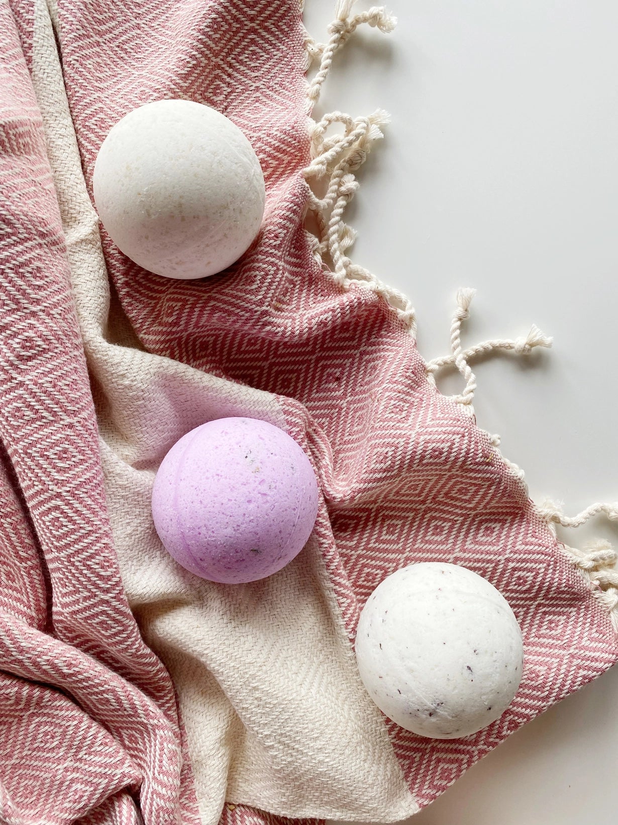 Lavender Bath Bomb - Distractions Clothing