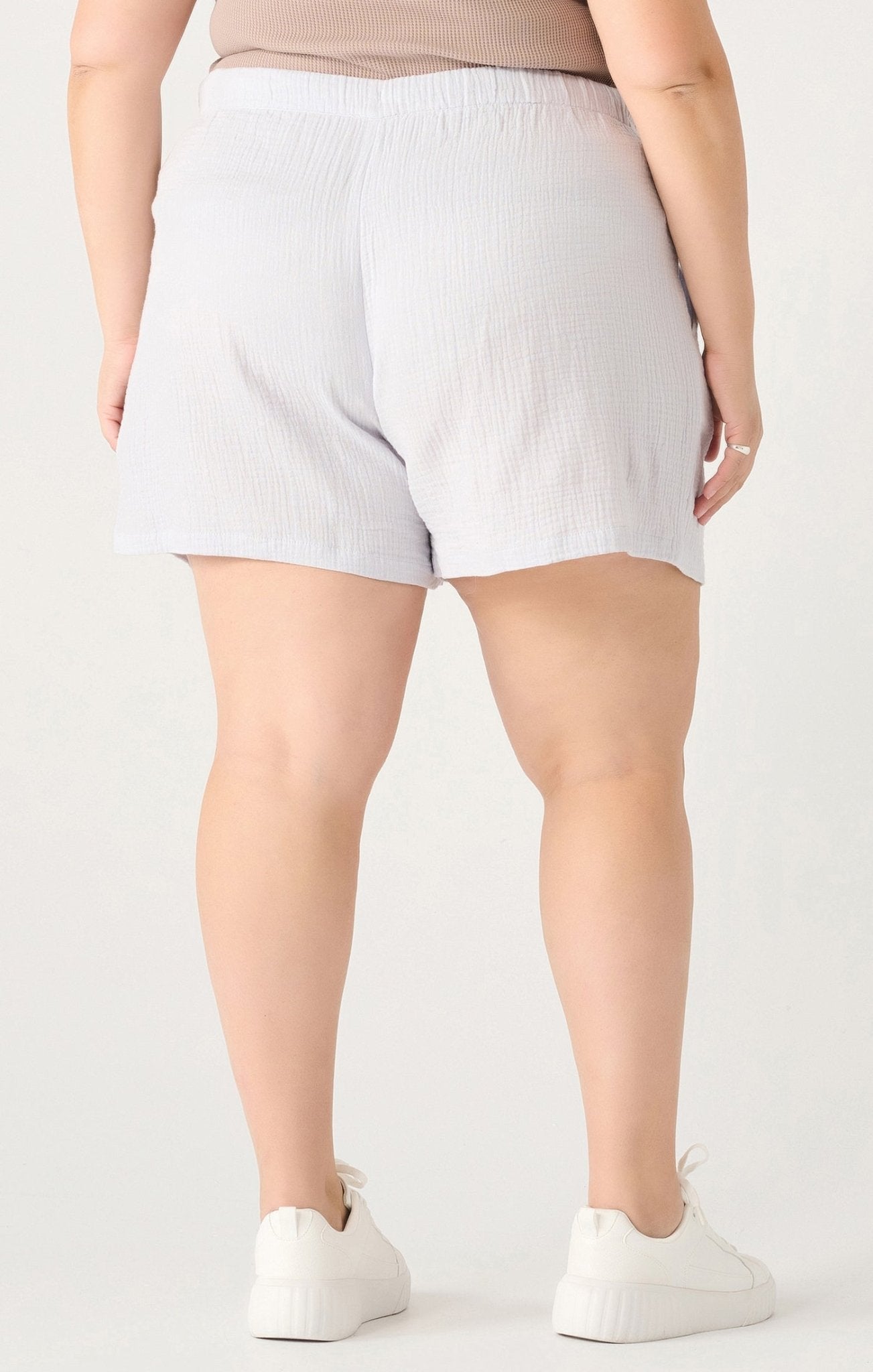 Tessa Curvy Textured Short - Distractions Clothing