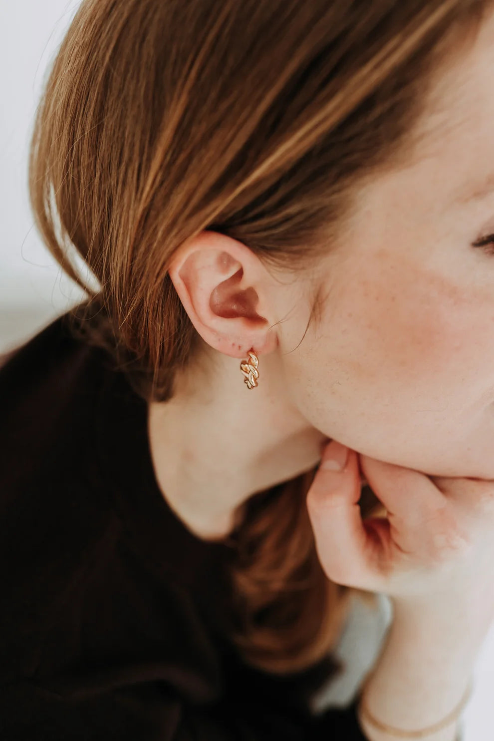 Mini Twist Hoops