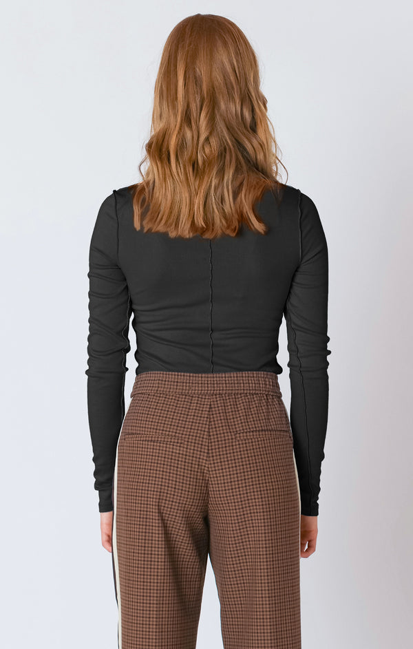 Hanna Turtleneck