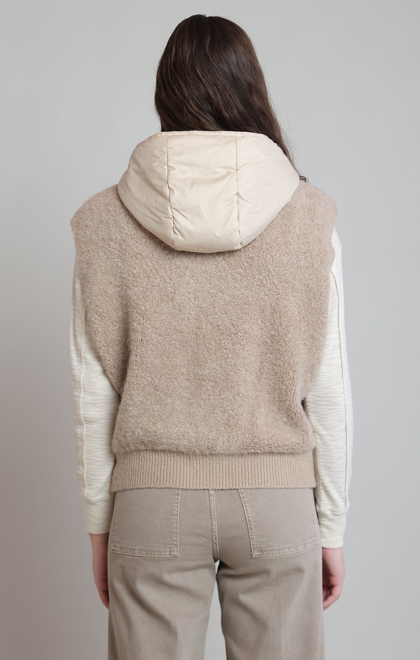 Laurel Vest