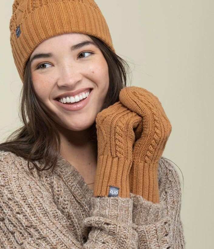 Vail - Cabled Mitts - Distractions Clothing