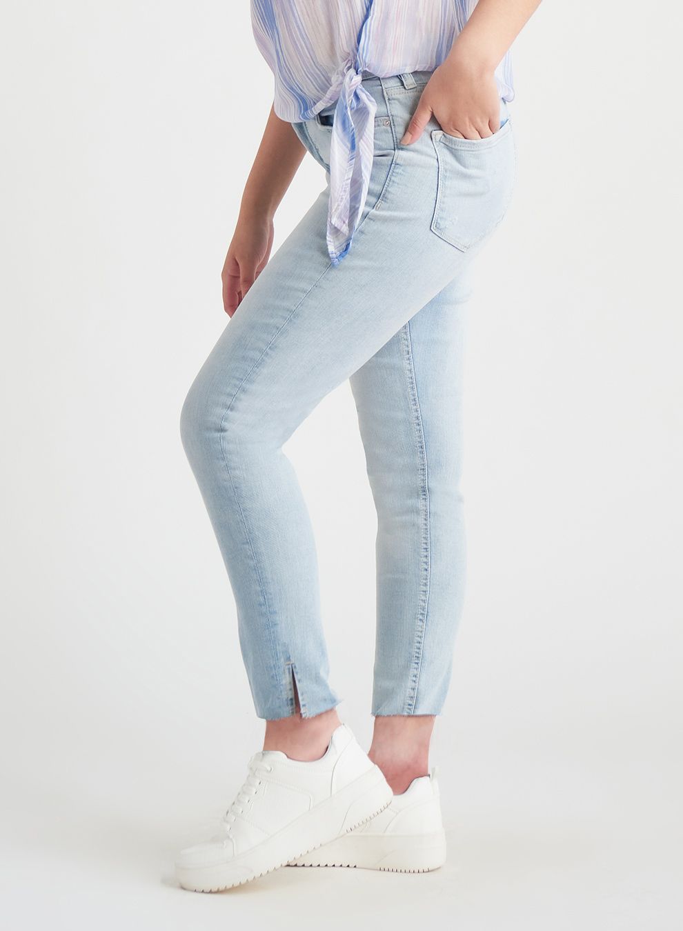 Crop Light Bleach Skinny Jean - Distractions Clothing
