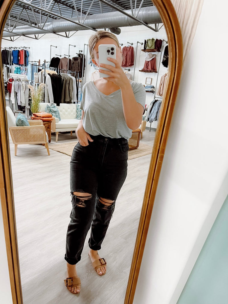 Levis High Waisted Mom Jean - Distractions Clothing